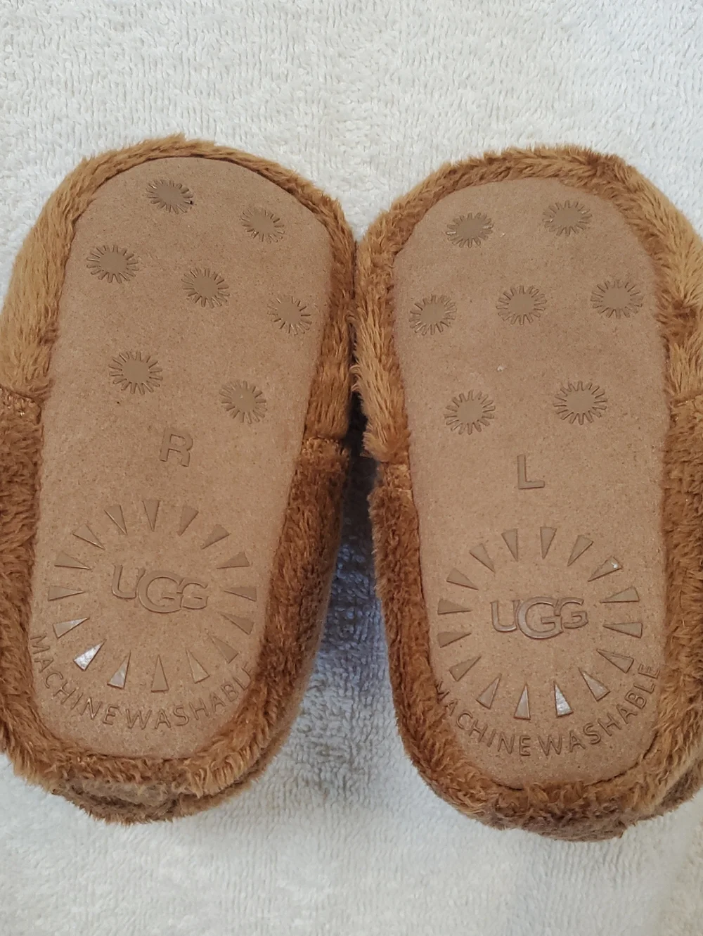 UGG Bixbie Infant Brown Fuzzy Bootie Slippers. Size 4-5